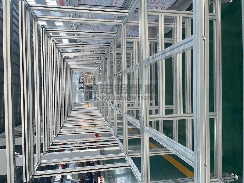 IMG_5820 鋁型材機架和鐵機架哪個好