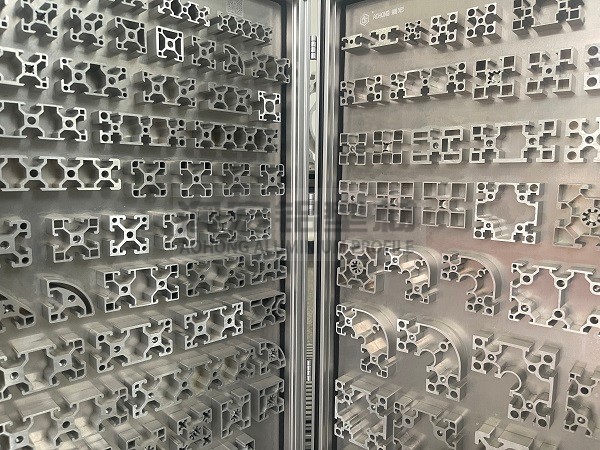 流水線型材照片 流水線型材照片